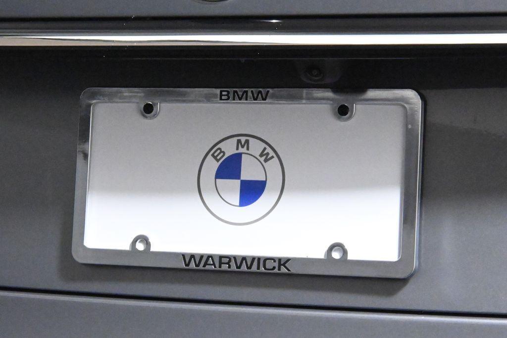 new 2026 BMW X7 car, priced at $93,625