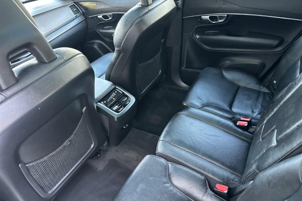 used 2020 Volvo XC90 car, priced at $25,062