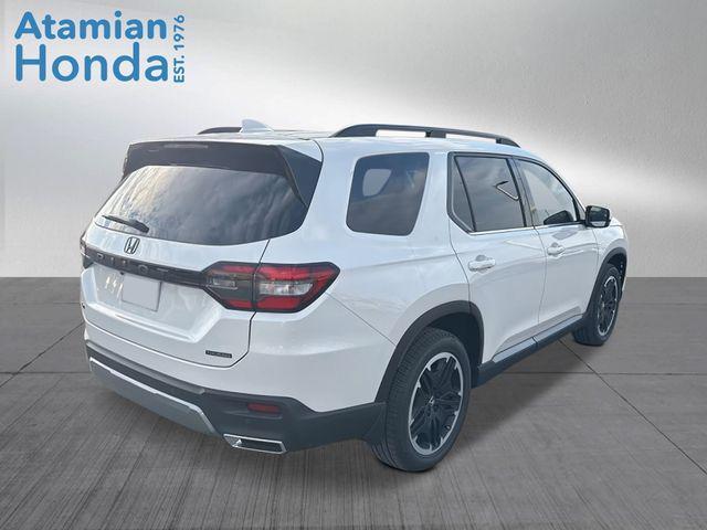 new 2026 Honda Pilot car, priced at $54,245