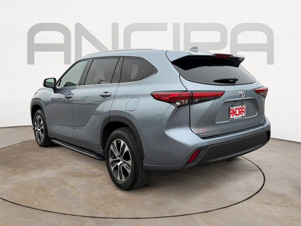 used 2023 Toyota Highlander car, priced at $30,601