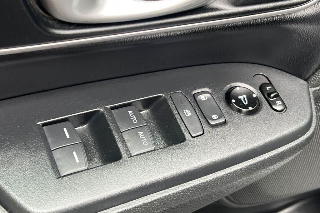 used 2017 Honda CR-V car, priced at $18,962