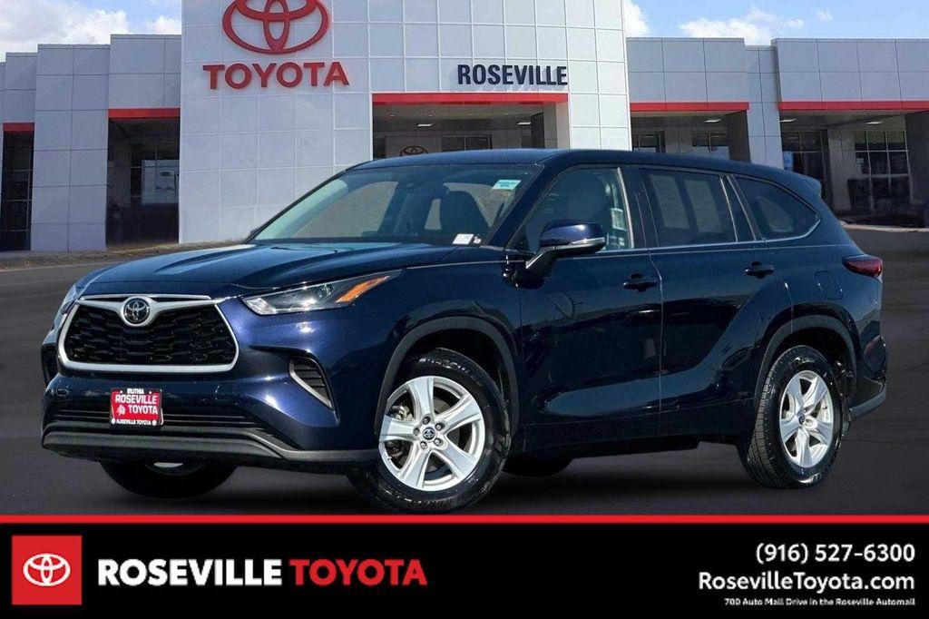 used 2023 Toyota Highlander car, priced at $25,977