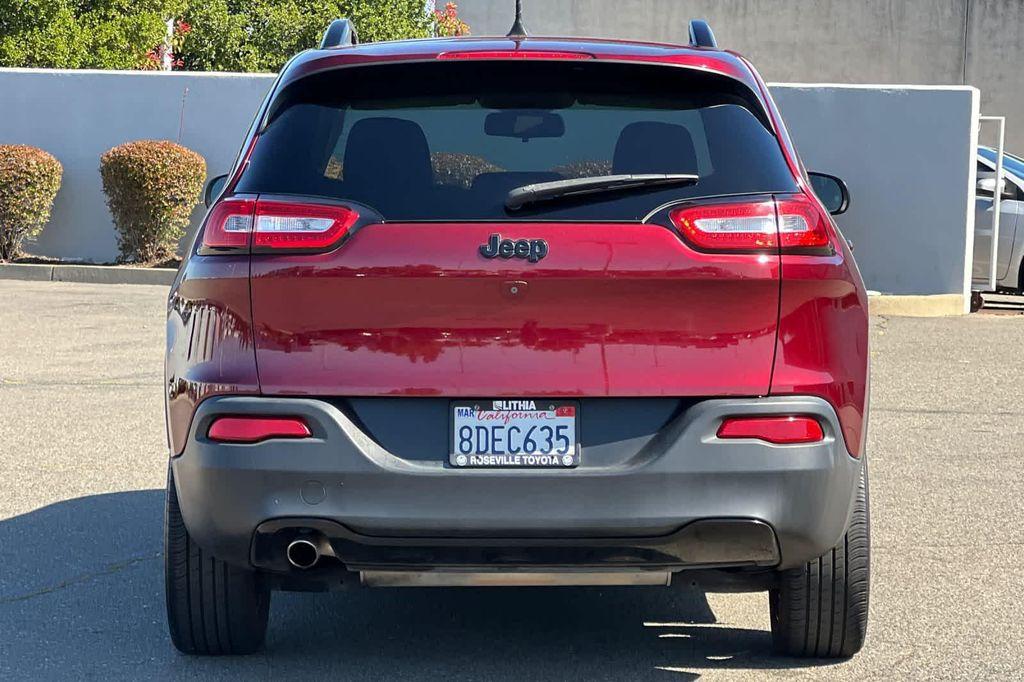 used 2018 Jeep Cherokee car, priced at $11,999