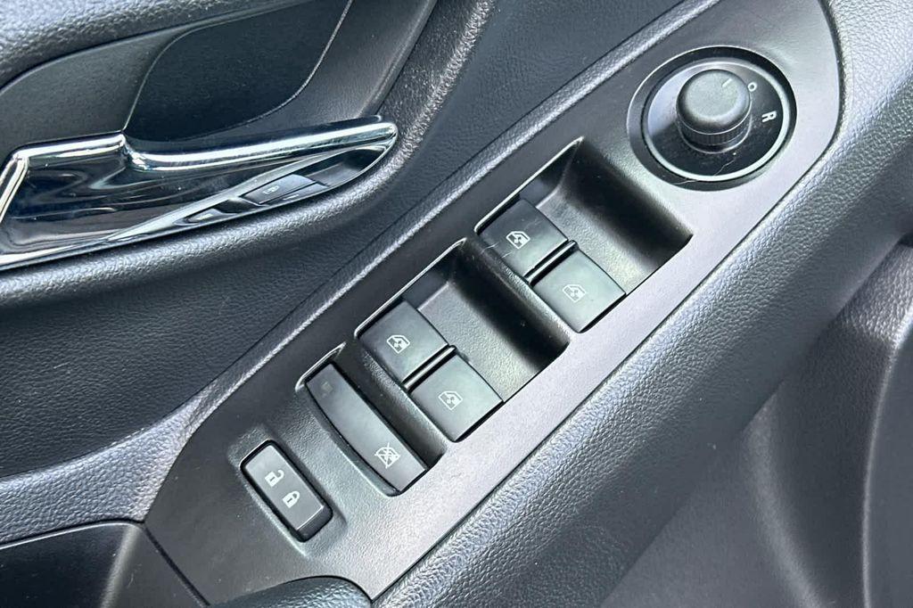used 2021 Chevrolet Trax car, priced at $15,977