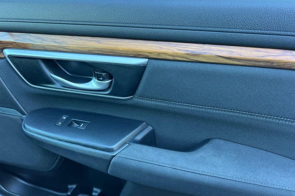 used 2018 Honda CR-V car, priced at $21,999