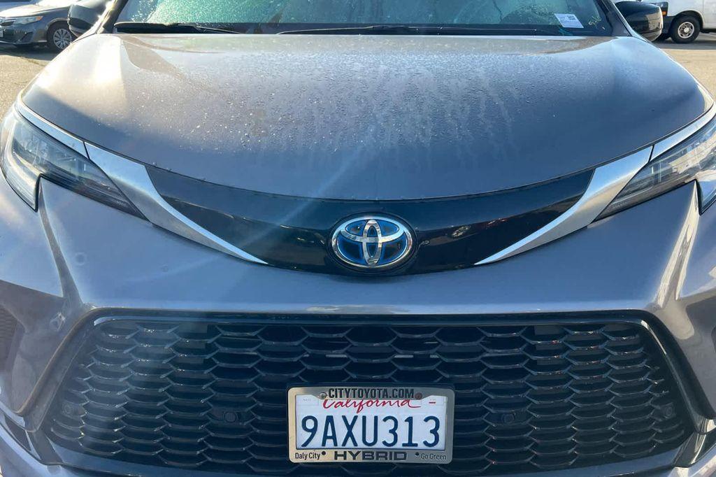 used 2022 Toyota Sienna car, priced at $48,999