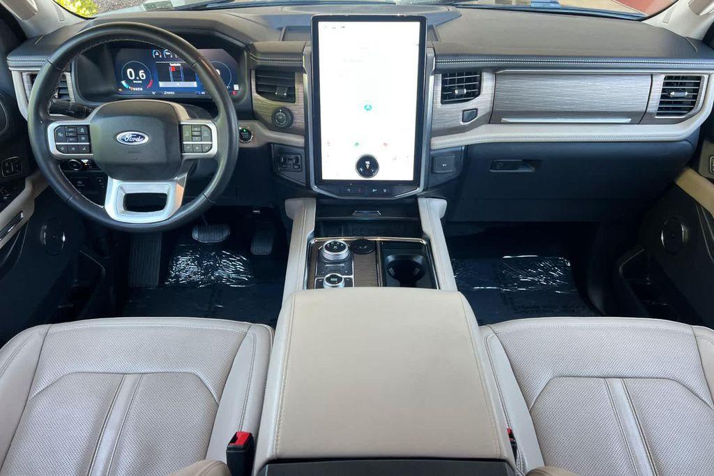 used 2024 Ford Expedition car, priced at $56,999