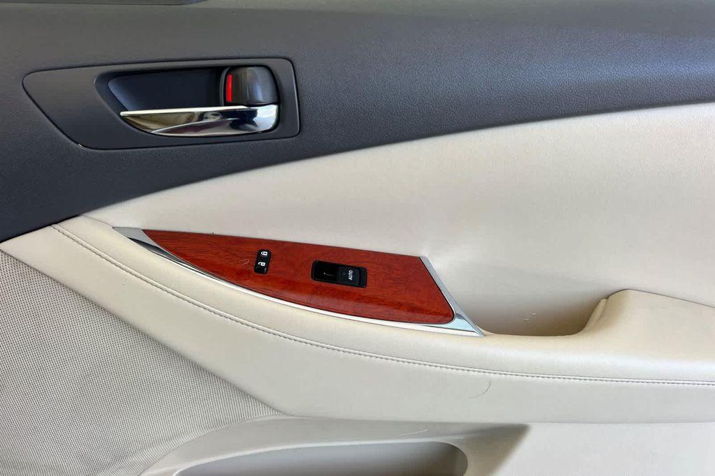 used 2011 Lexus ES 350 car, priced at $15,999