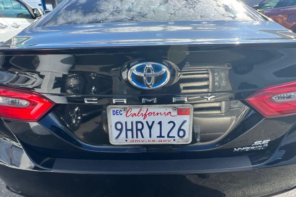 used 2018 Toyota Camry Hybrid car, priced at $14,999