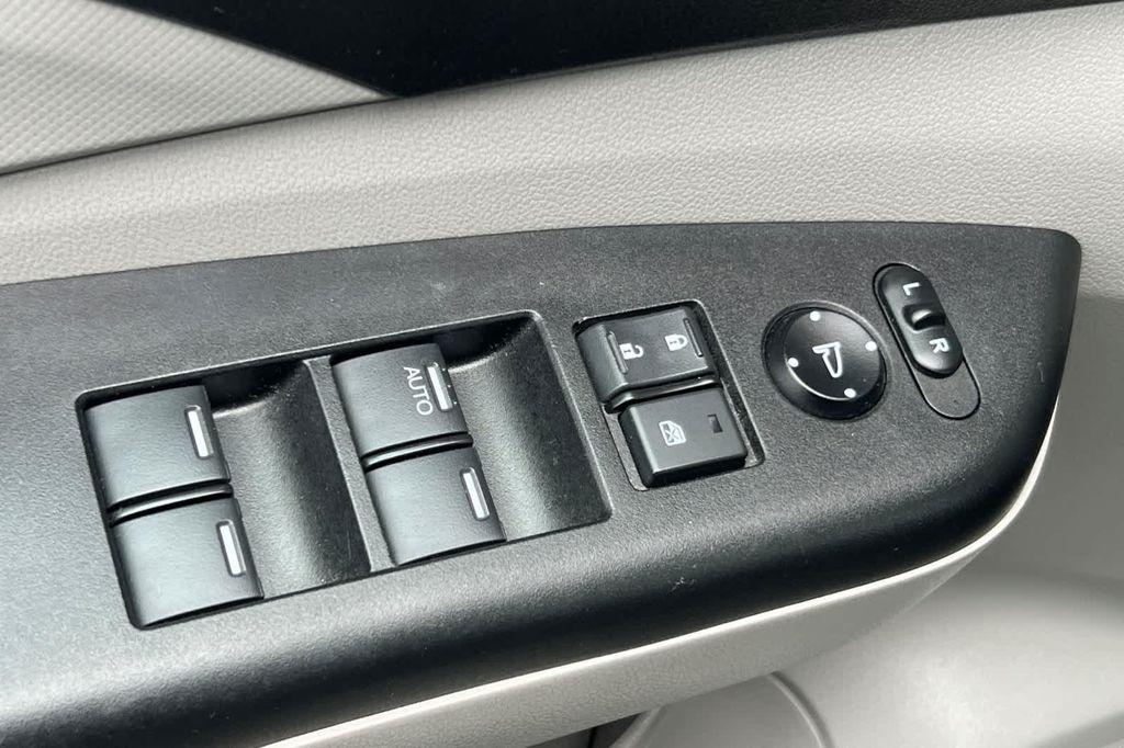 used 2013 Honda CR-V car, priced at $12,977