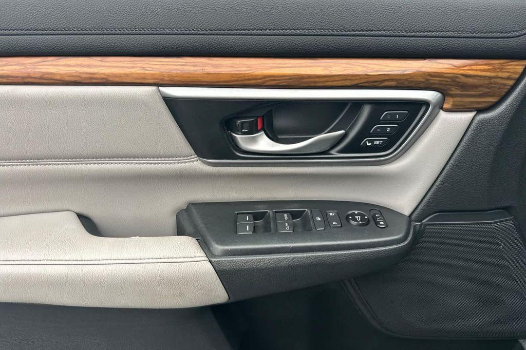 used 2017 Honda CR-V car, priced at $17,977