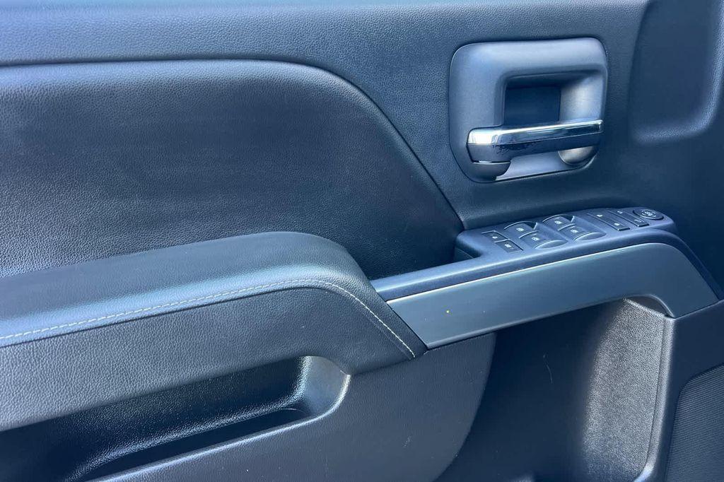 used 2015 Chevrolet Silverado 1500 car, priced at $23,977