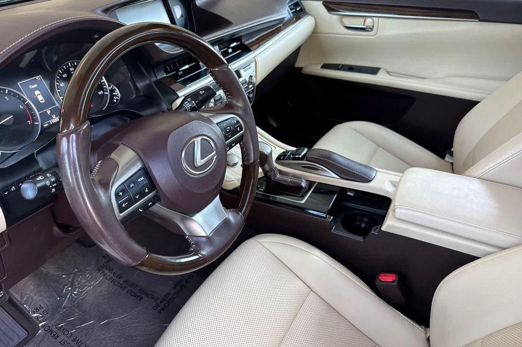 used 2018 Lexus ES 350 car, priced at $20,999
