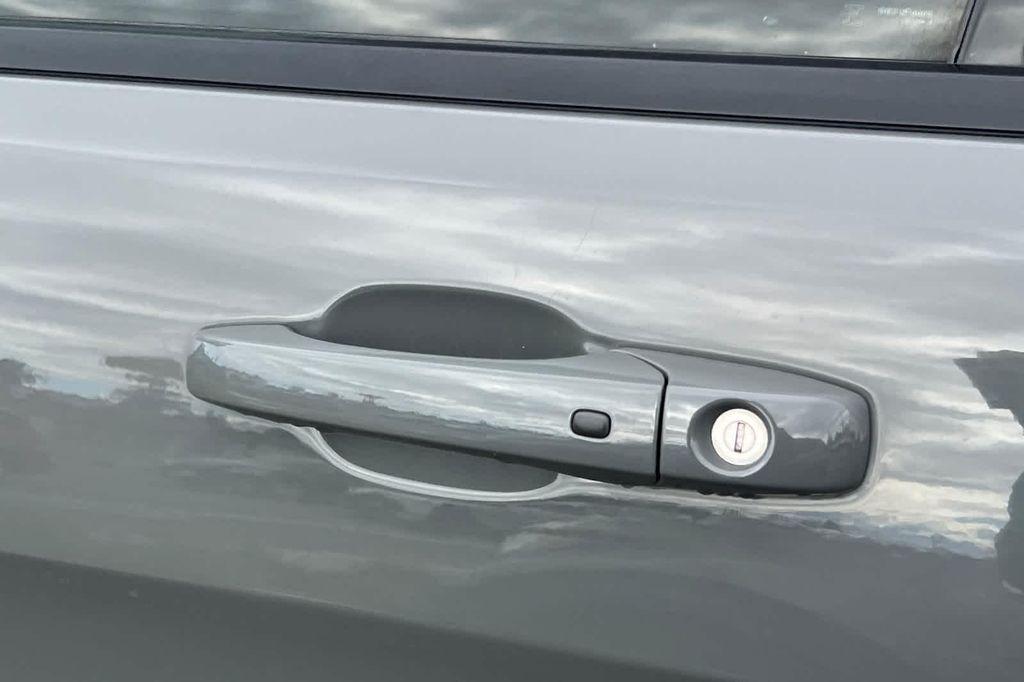 used 2019 Jeep Grand Cherokee car, priced at $15,999