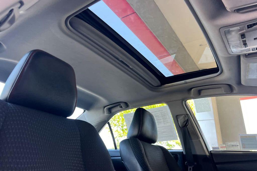 used 2015 Toyota Camry Hybrid car, priced at $14,084