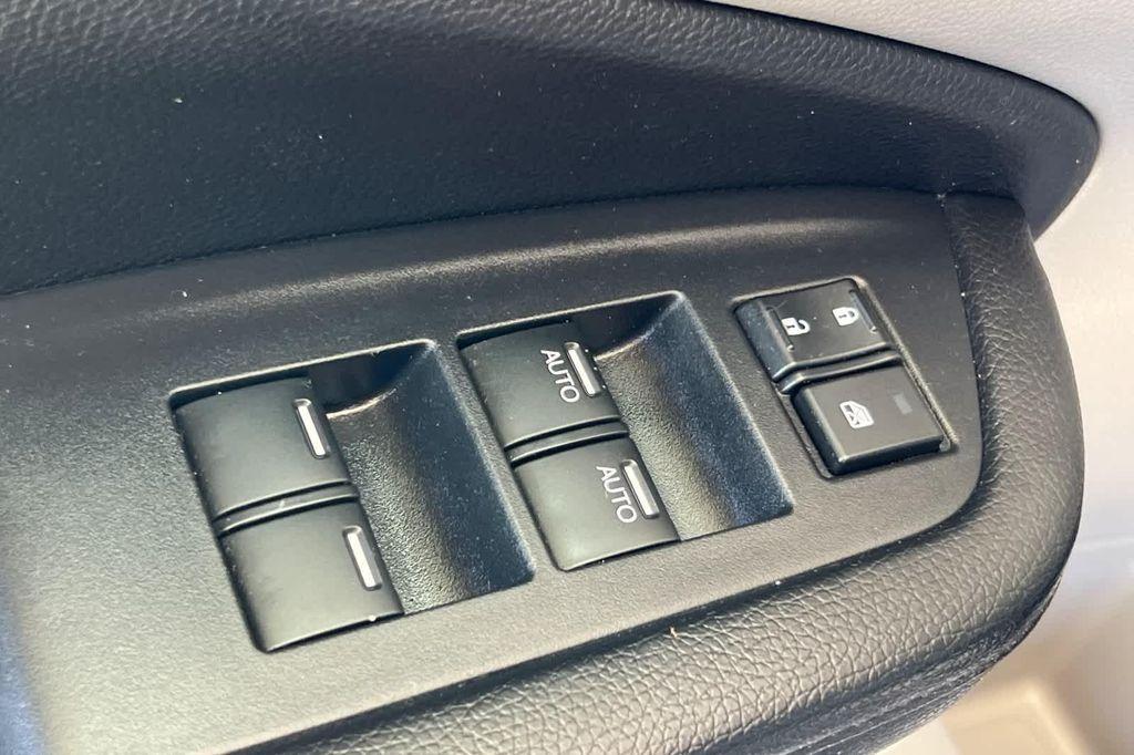 used 2016 Honda Pilot car, priced at $13,084