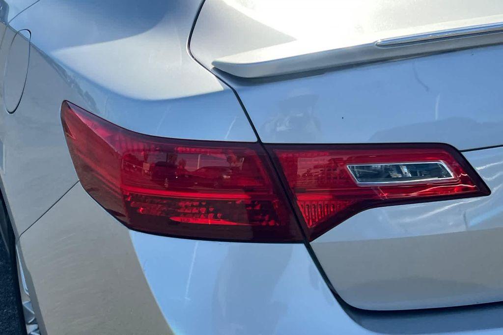 used 2013 Acura ILX Hybrid car, priced at $10,999