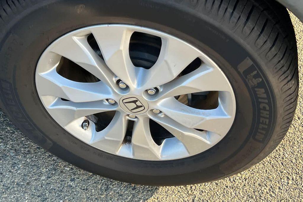 used 2013 Honda CR-V car, priced at $11,999