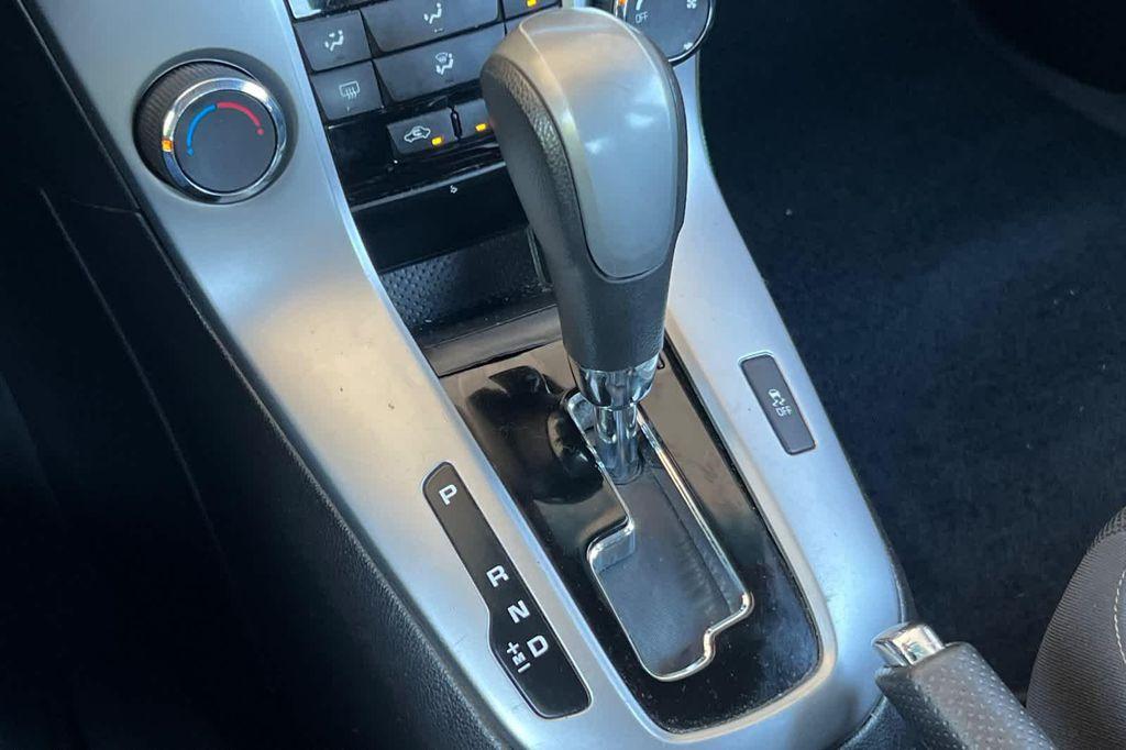 used 2016 Chevrolet Cruze Limited car, priced at $7,999