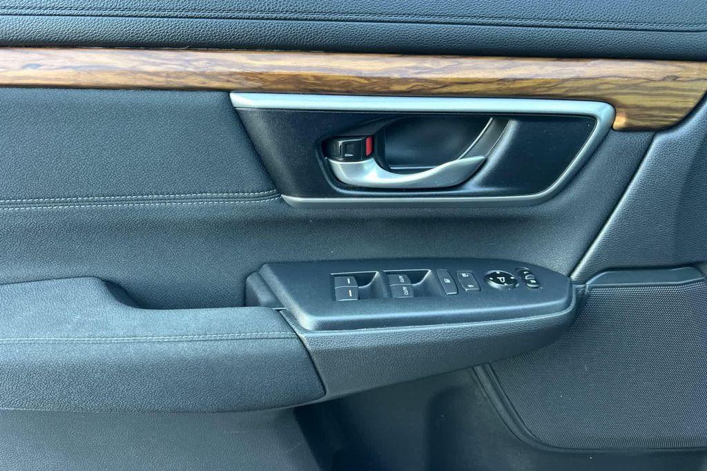 used 2018 Honda CR-V car, priced at $15,977