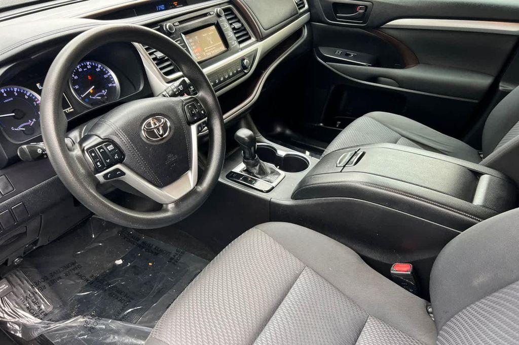 used 2019 Toyota Highlander car, priced at $17,999
