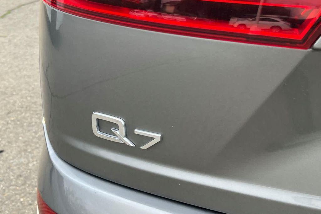 used 2017 Audi Q7 car, priced at $14,999