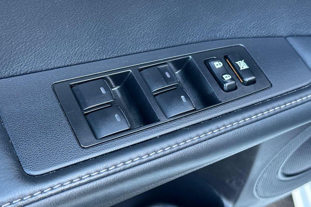 used 2013 Lexus ES 350 car, priced at $15,999