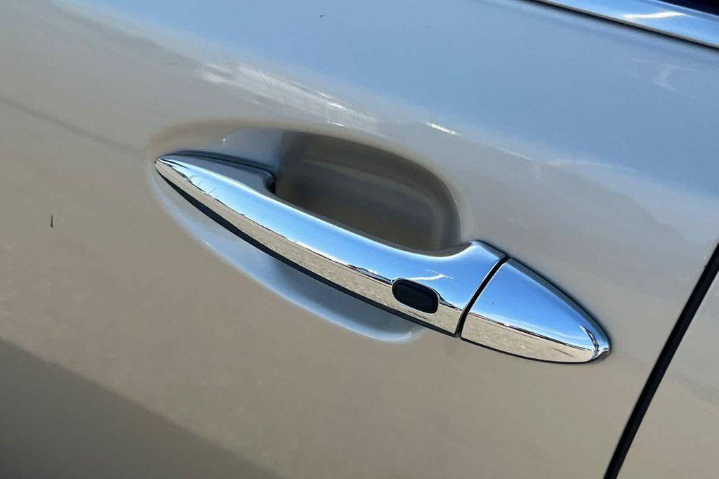 used 2010 Lexus ES 350 car, priced at $14,999