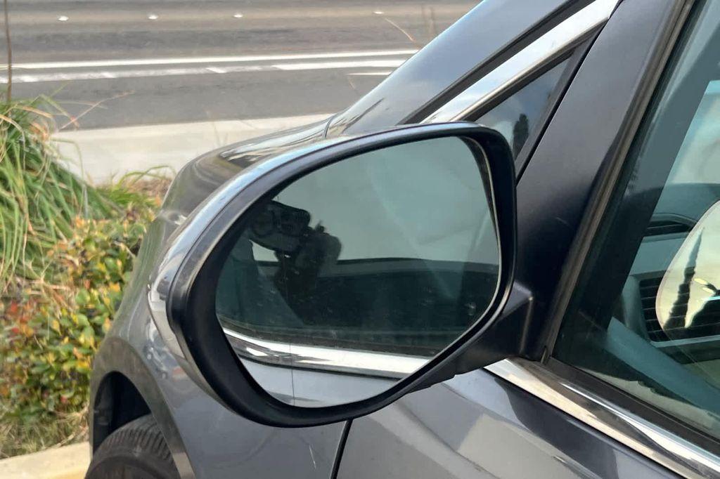 used 2014 Honda Odyssey car, priced at $10,999