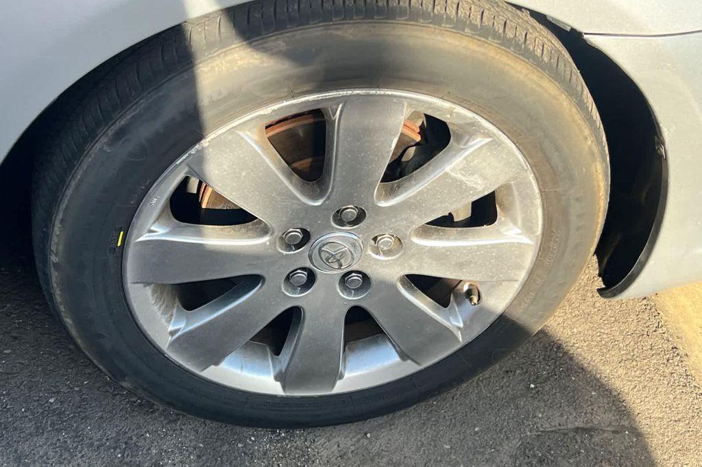 used 2005 Toyota Avalon car, priced at $8,999