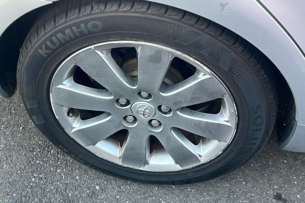 used 2005 Toyota Avalon car, priced at $8,999