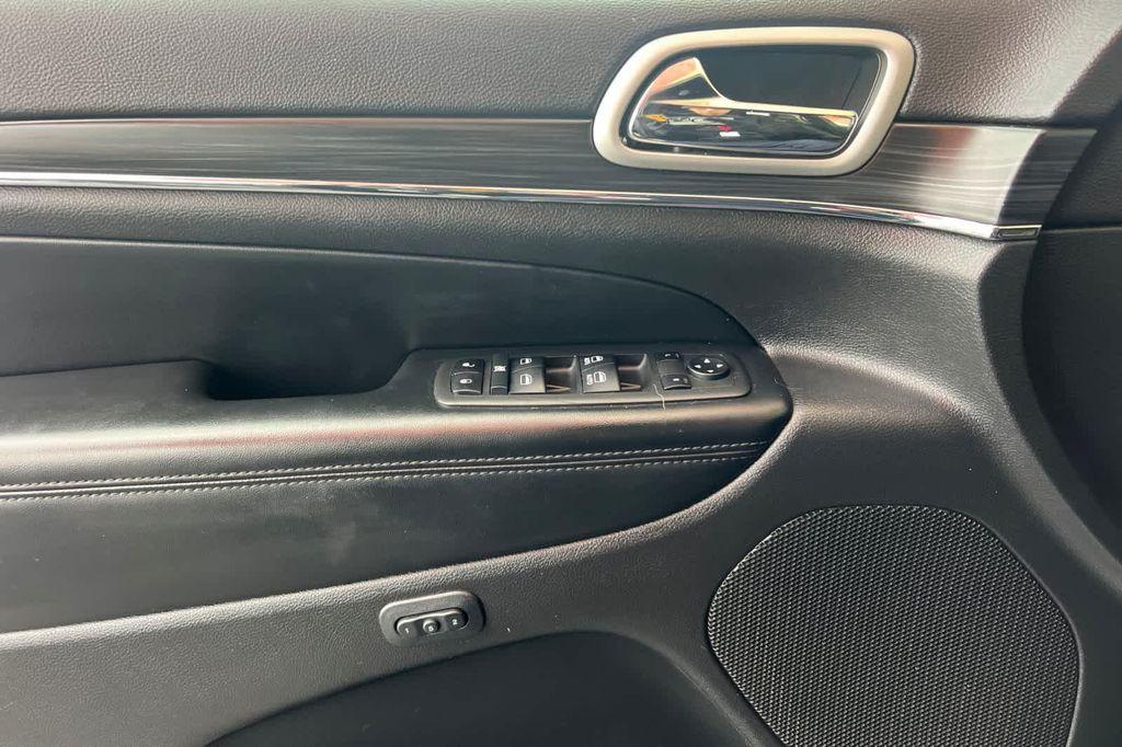 used 2022 Jeep Grand Cherokee car, priced at $26,999