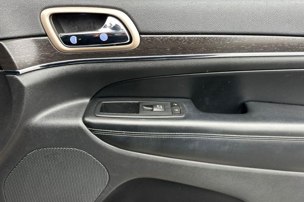 used 2017 Jeep Grand Cherokee car, priced at $16,777