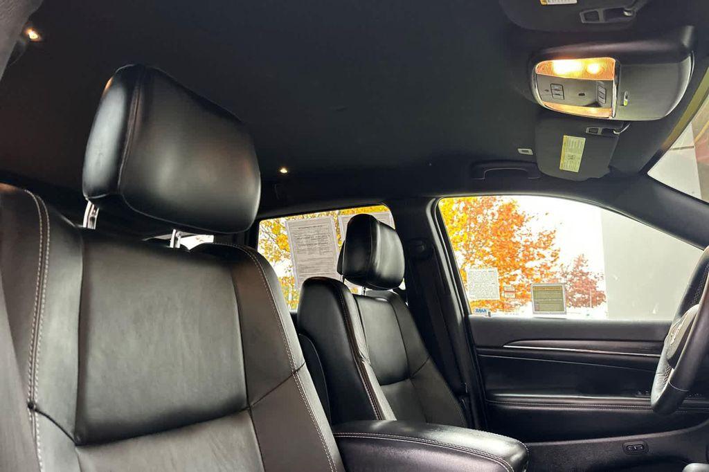 used 2017 Jeep Grand Cherokee car, priced at $16,777