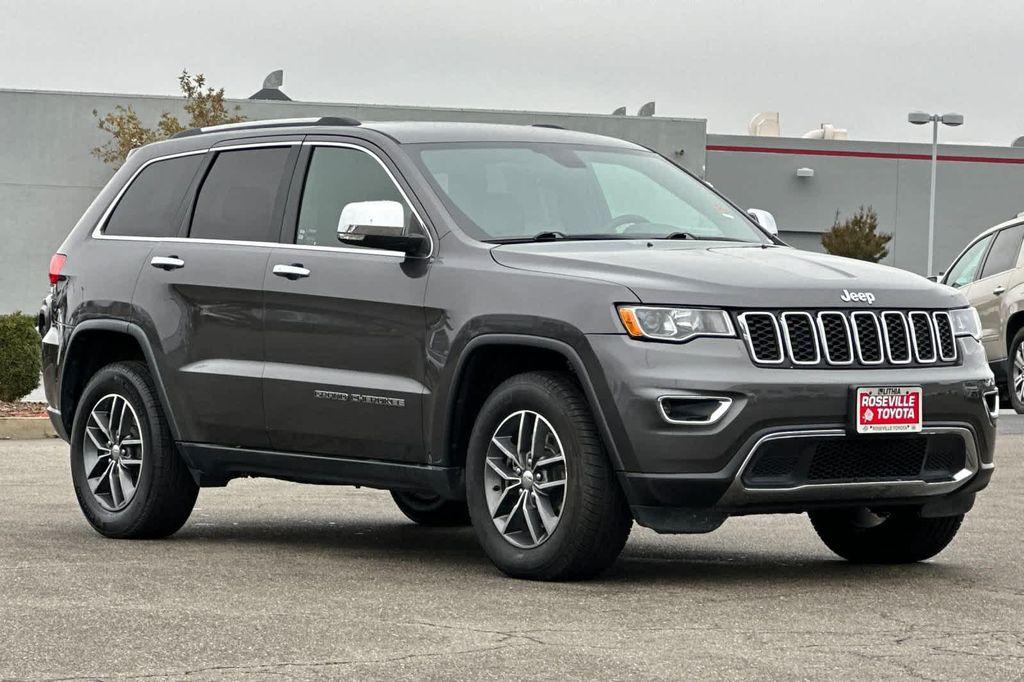 used 2017 Jeep Grand Cherokee car, priced at $16,777