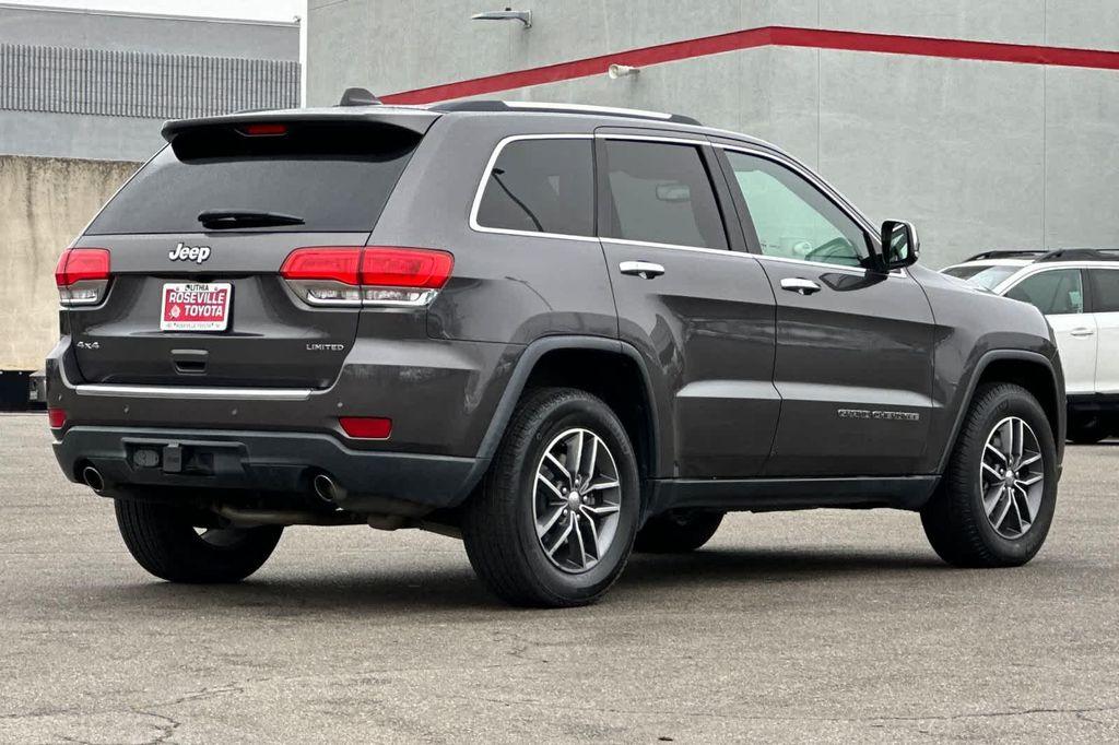 used 2017 Jeep Grand Cherokee car, priced at $16,777