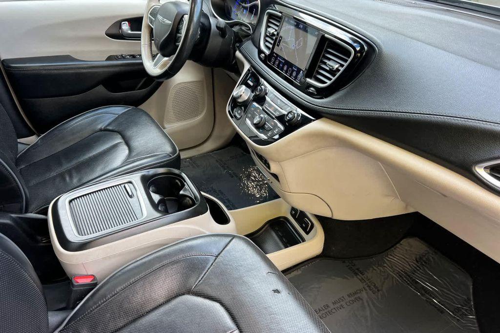 used 2020 Chrysler Pacifica car, priced at $18,977