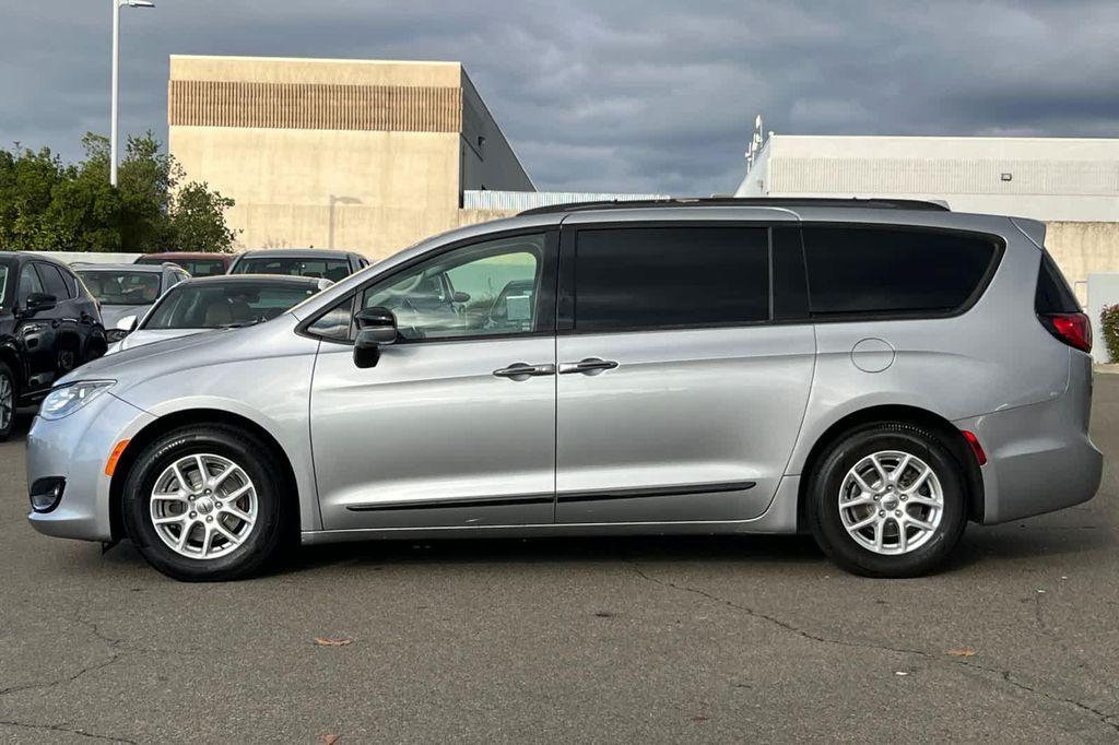 used 2020 Chrysler Pacifica car, priced at $18,977