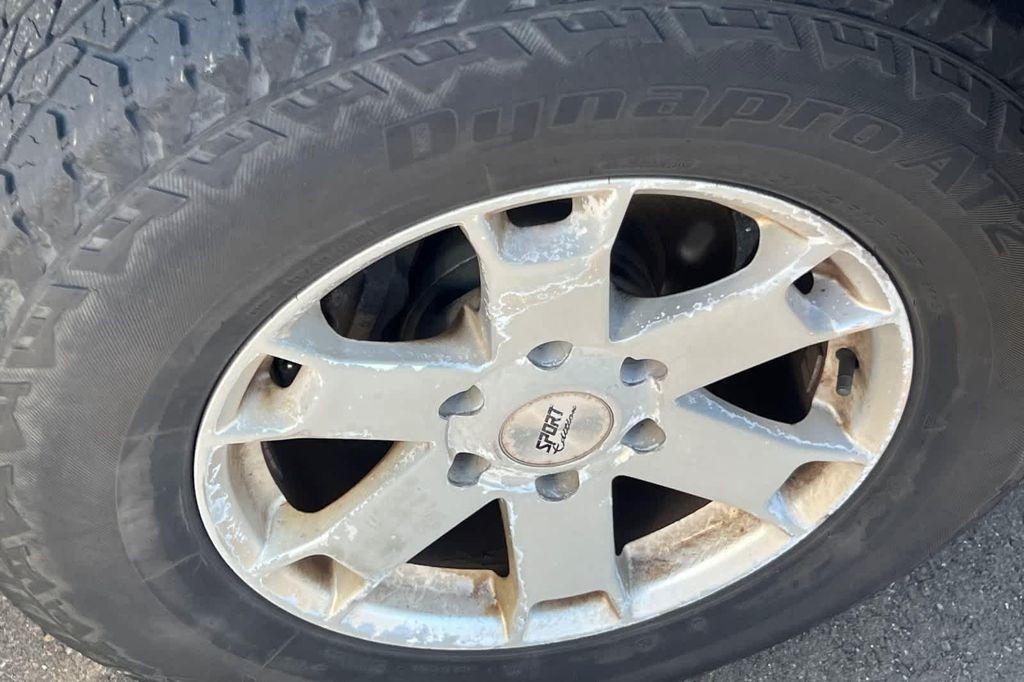 used 2005 Toyota 4Runner car, priced at $19,084