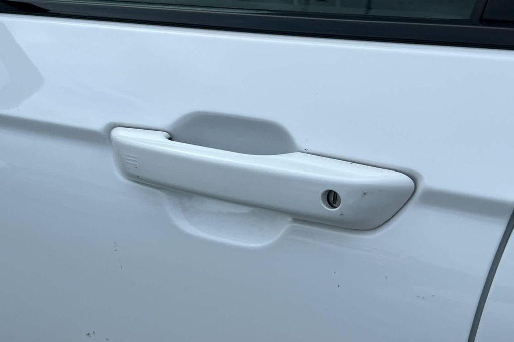 used 2025 Jeep Grand Cherokee car, priced at $37,999