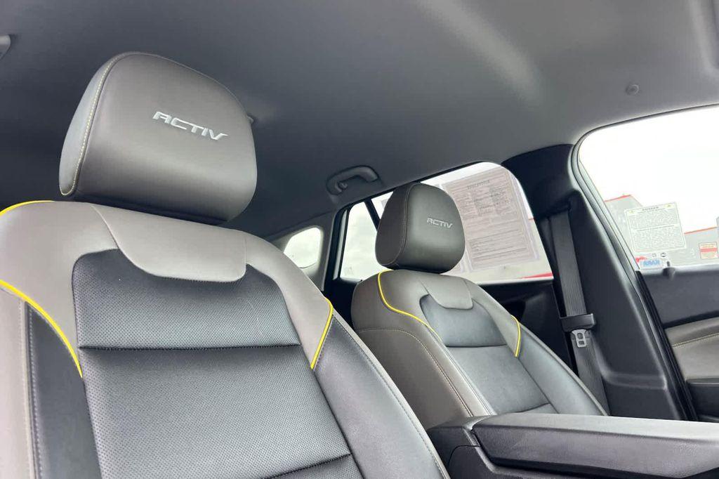 used 2024 Chevrolet Trax car, priced at $25,084