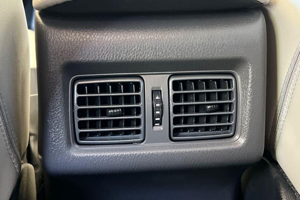 used 2024 Toyota Camry Hybrid car, priced at $33,999