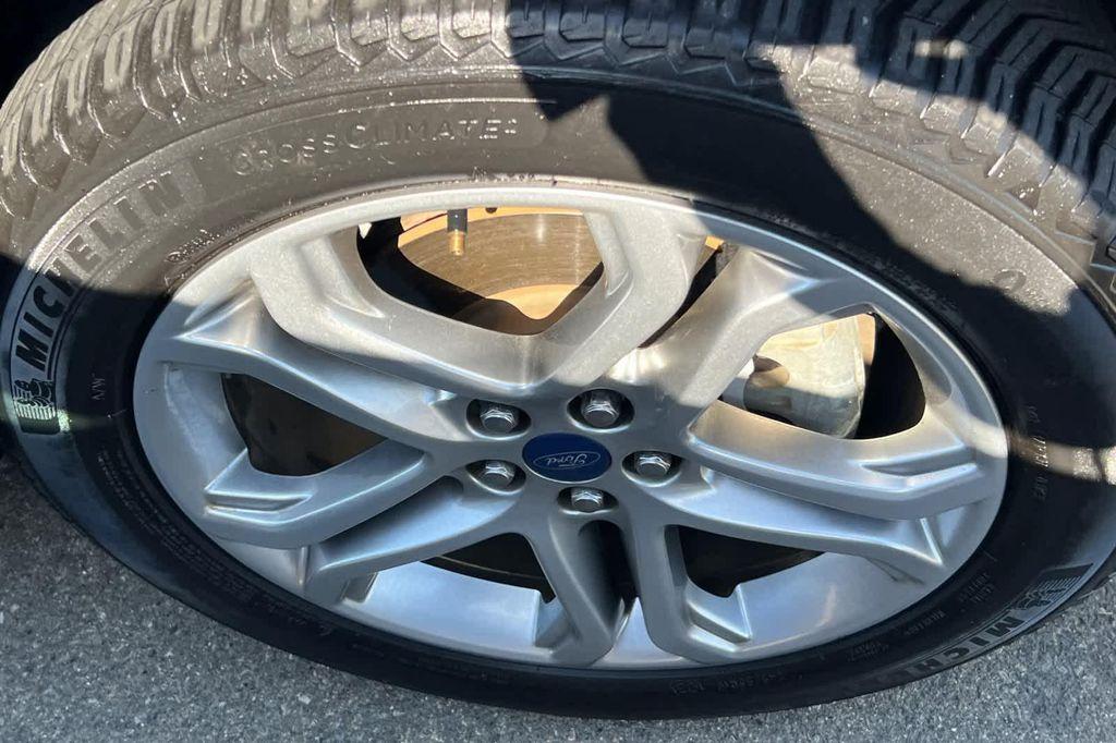 used 2018 Ford Edge car, priced at $14,999
