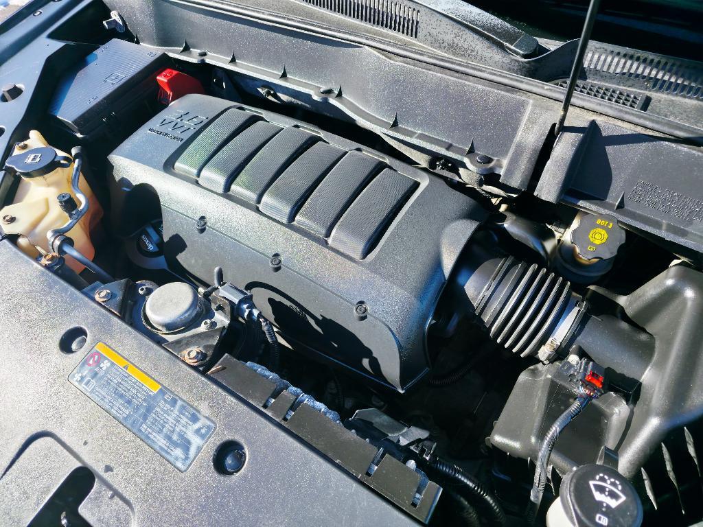 used 2013 Chevrolet Traverse car, priced at $8,990