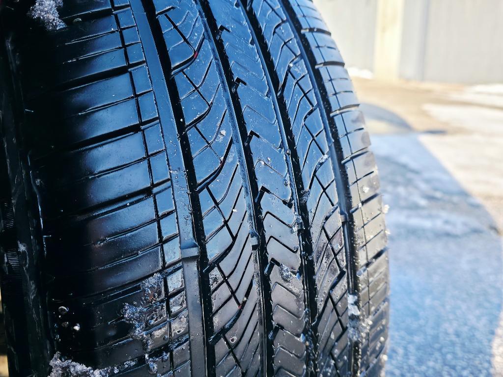 used 2012 Cadillac CTS car, priced at $7,987