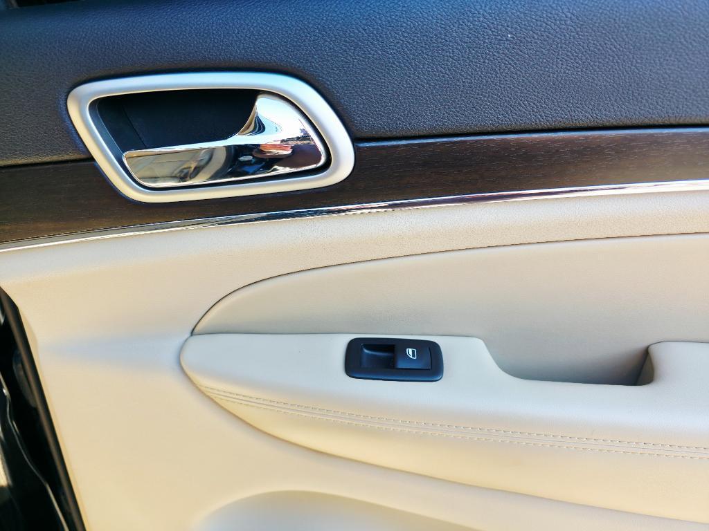 used 2018 Jeep Grand Cherokee car, priced at $15,936