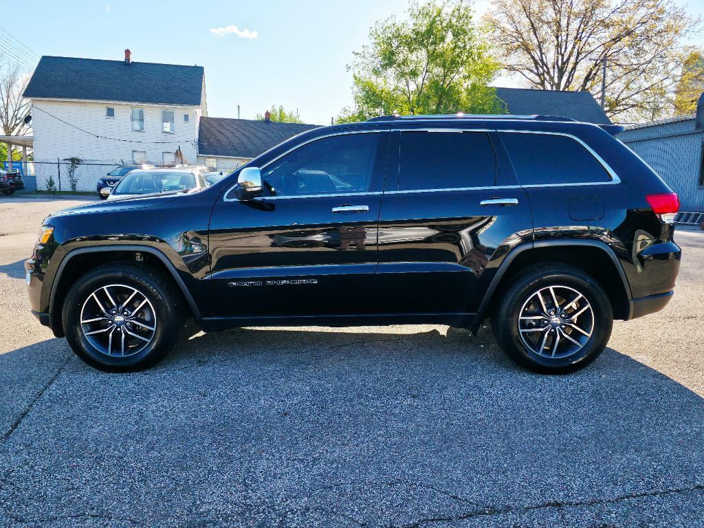 used 2018 Jeep Grand Cherokee car, priced at $15,936