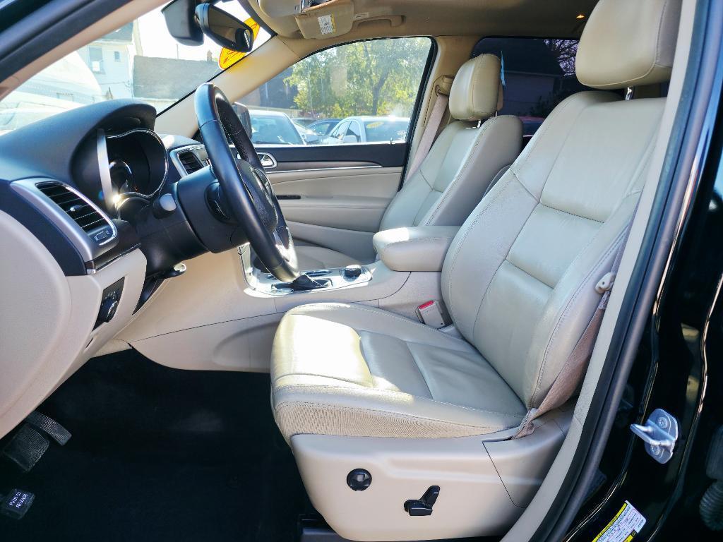 used 2018 Jeep Grand Cherokee car, priced at $15,936