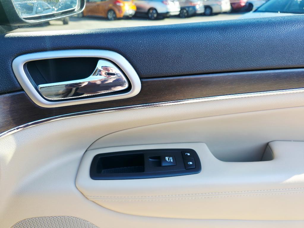 used 2018 Jeep Grand Cherokee car, priced at $15,936