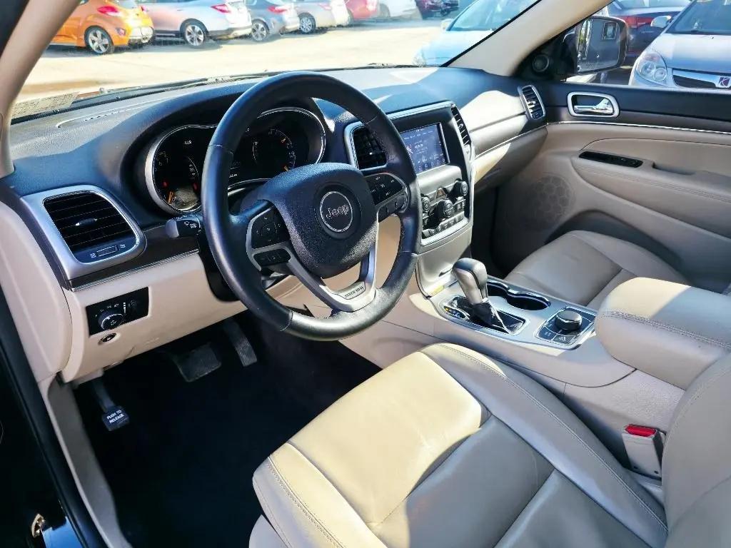 used 2018 Jeep Grand Cherokee car, priced at $15,936